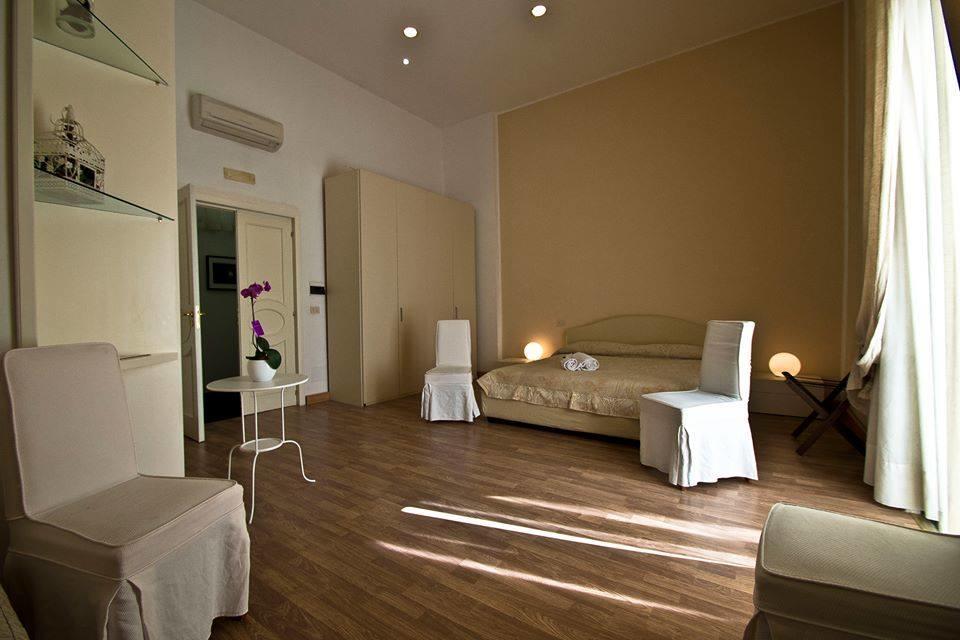 B&B Palazzo Ruffo Di Bagnara Неаполь Екстер'єр фото